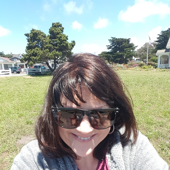 Meet your Posher, Susan - Picture 1 of 1